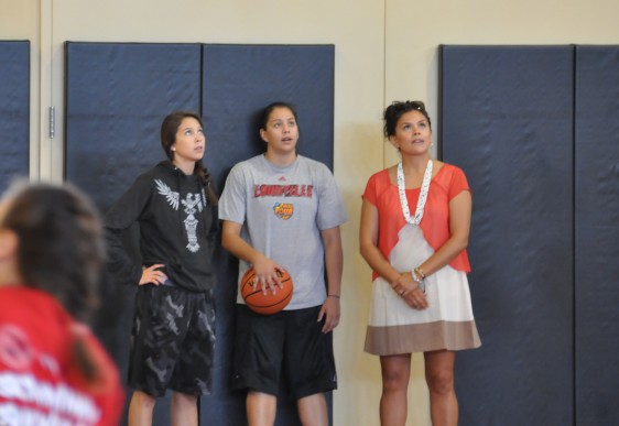 Schimmel Showtime event gave Tulalip youngsters to meet and learn from sisters Jude and Shoni, mom Ceci on far right.