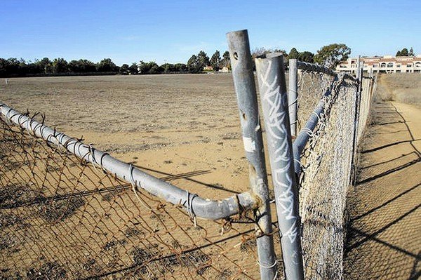 A decision on the fate of a five-acre parcel known as the Ridge at the southeast corner of Bolsa Chica Street and Los Patos Avenue has been postponed. (Kevin Chang / Huntington Beach Independent / December 31, 2013)http://www.latimes.com/local/lanow/la-me-ln-housing-decision-postponed-native-american-site-20140110,0,7313049.story#ixzz2qOzsnYbw