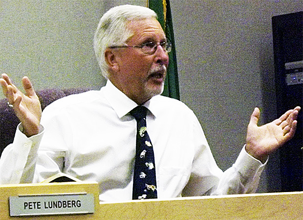 Marysville School Board member Pete Lundberg makes a point about the district's new vision.— image credit: Steve Powell