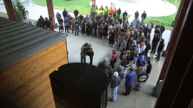 Crowd gathered at the Tulalip Administration Building for the totem pole unveiling.